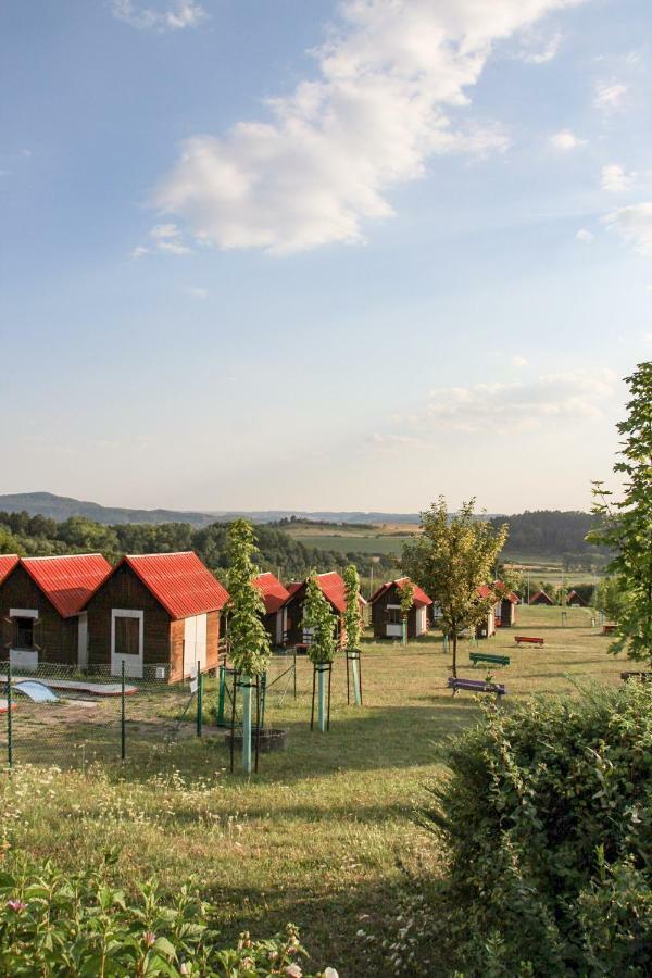 Camping v Ráji - Palda Hotel Rovensko pod Troskami Bagian luar foto